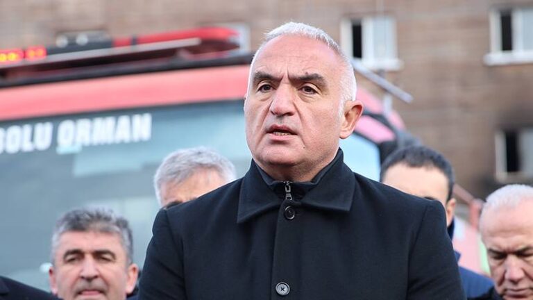 samil-tayyardan-bakan-ersoya-ak-parti-icin-artik-tasinmasi-agir-bir-yuk-z14iIAw6.jpg