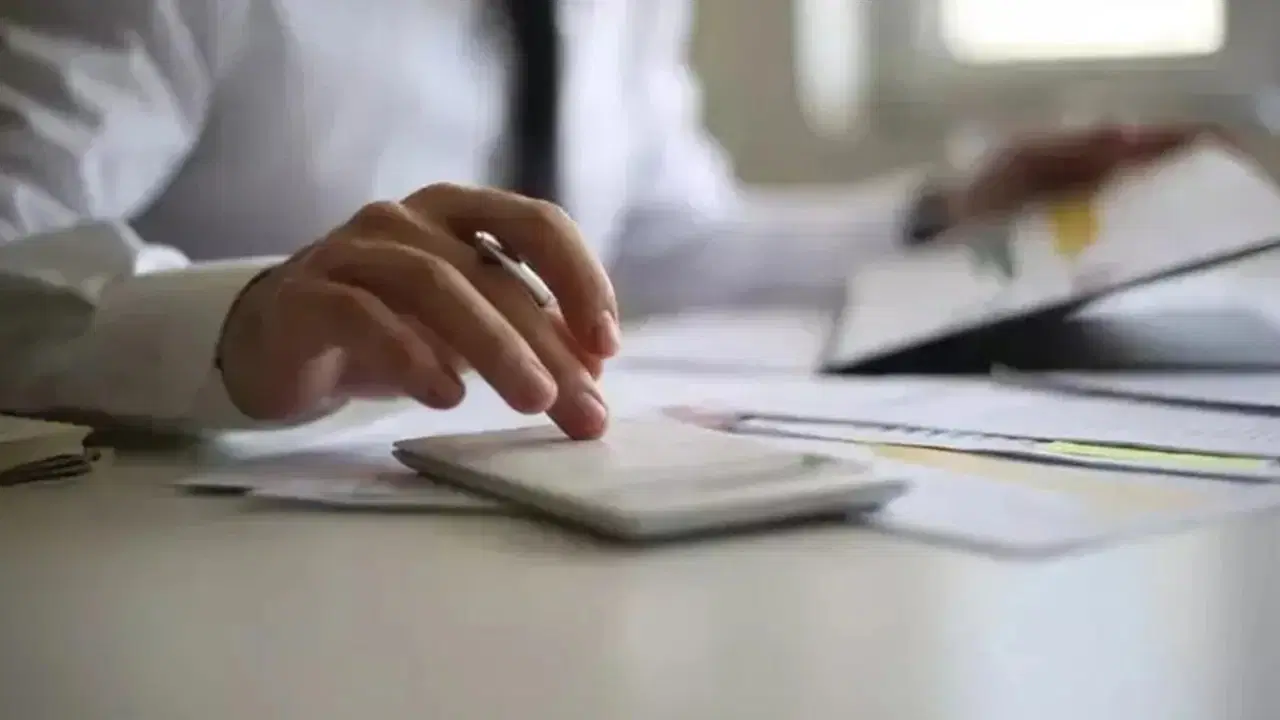 gencleri ve calisanlari ilgilendiriyor calisma hayatinda buyuk duzenlemeler yolda IRO51dRJ