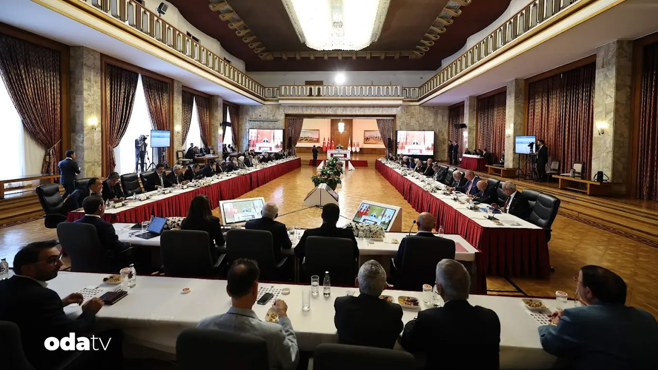 komisyonda gerginlik dem partililer masayi terk etti mhpli feti yildizdan tepki aOkVmvyu