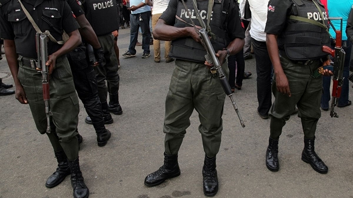 nijeryada iki haftada onlarca guvenlik gorevlisi olduruldu jNuzRLLz