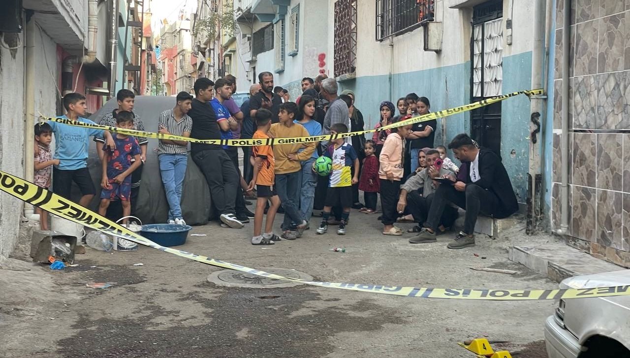 tartistigi kardesi tarafindan bicaklanarak olduruldu iO97Ofcd