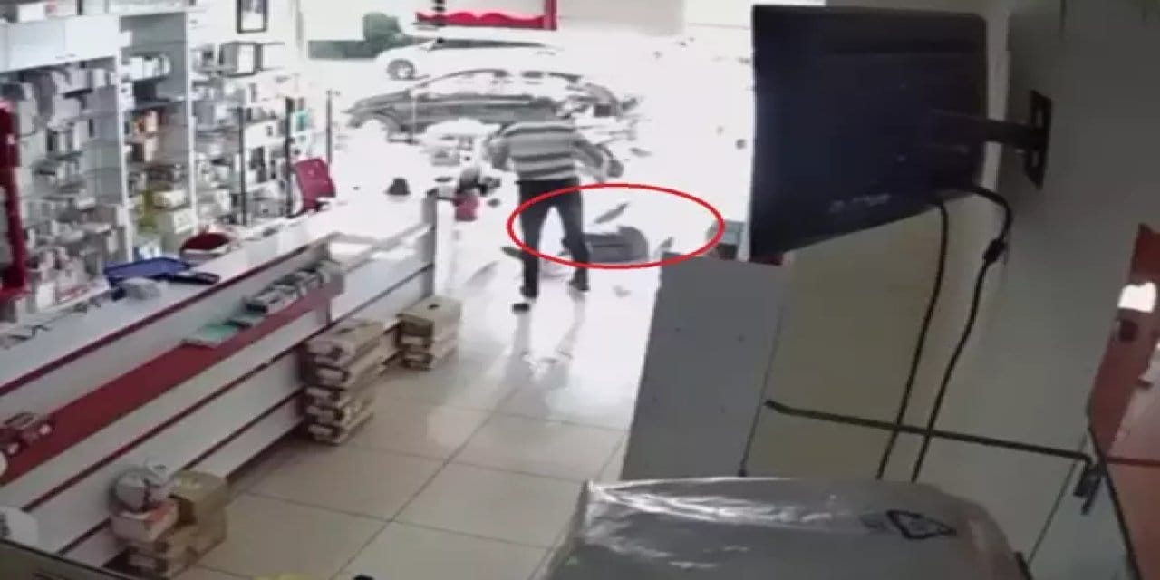 o saldirinin bir de oncesi varmis eczaci teknisyeninin yasli adami tartakladigi ortaya cikti 7vLYWner.jpg